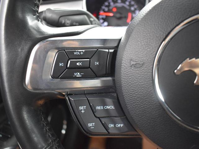 Photo of 2022 Silver Metallic Ford Mustang