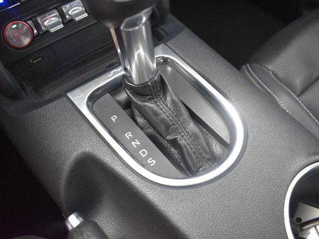 Photo of 2022 Silver Metallic Ford Mustang