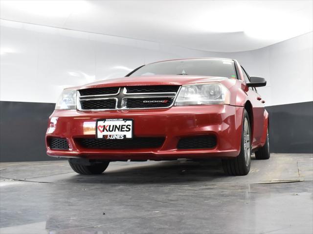 Photo of 2014 Redline 2 Coat Pearl Dodge Avenger