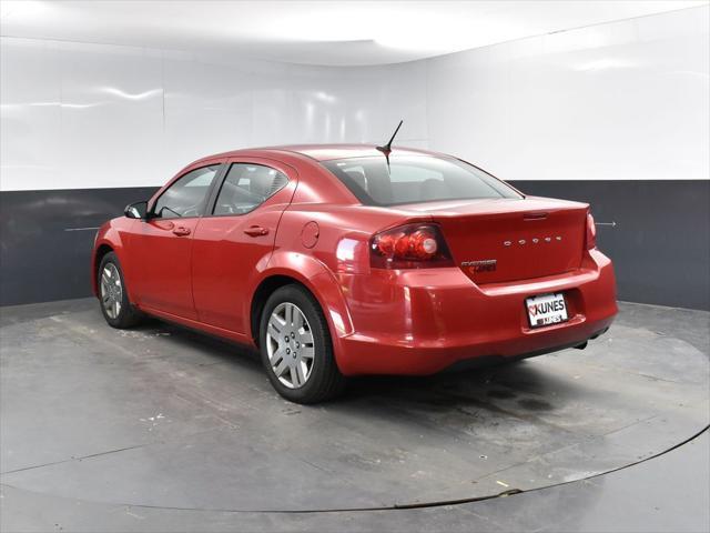 Photo of 2014 Redline 2 Coat Pearl Dodge Avenger
