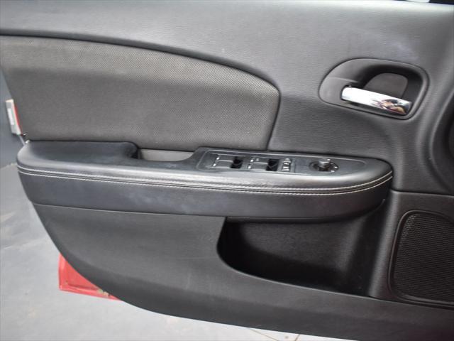 Photo of 2014 Redline 2 Coat Pearl Dodge Avenger