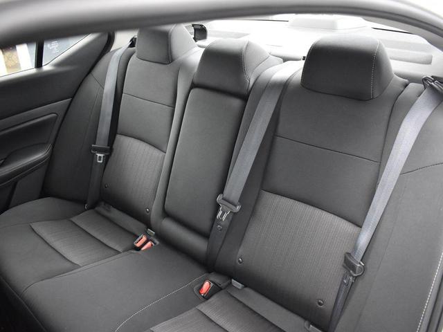 Photo of 2024 Pearl White Tricoat Nissan Altima