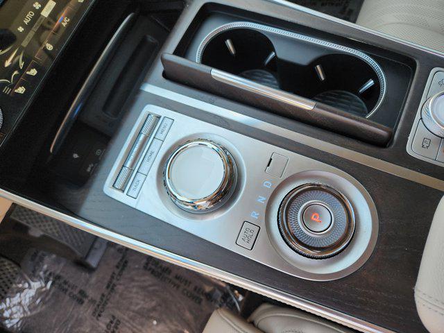 Photo of 2023 Vik Black Genesis GV80