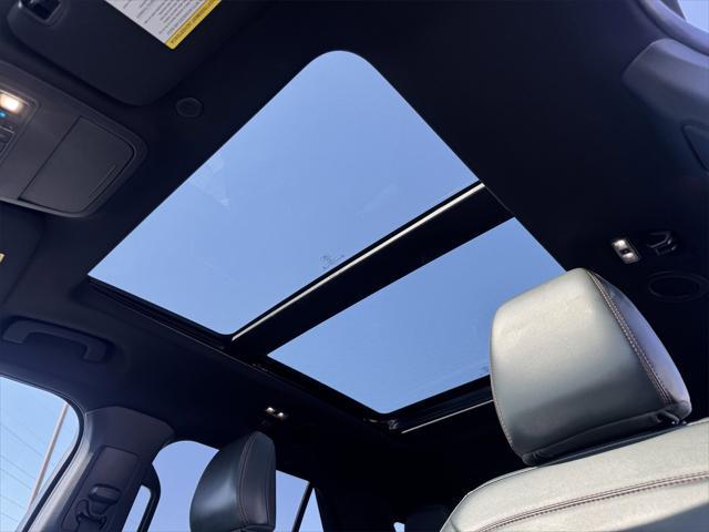 Photo of 2022 Gold Ford Explorer