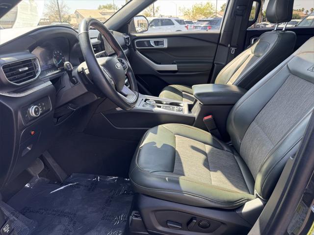 Photo of 2022 Gold Ford Explorer