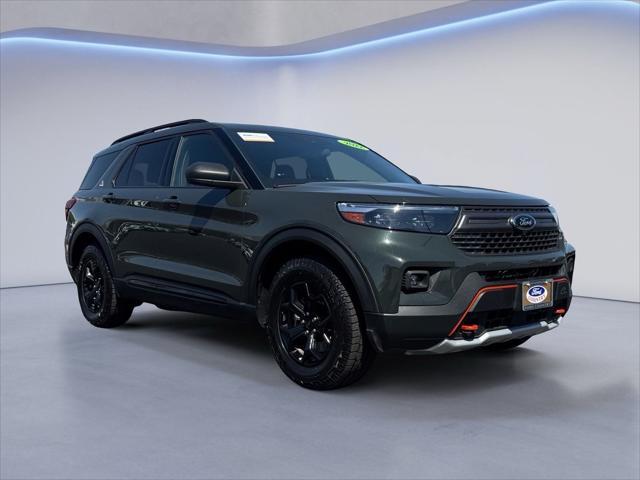 Photo of 2022 Gold Ford Explorer