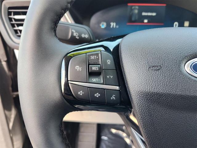 Photo of 2023 Carbonized Gray Metallic Ford Escape