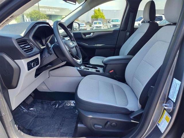 Photo of 2023 Carbonized Gray Metallic Ford Escape