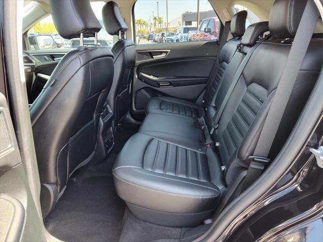 Photo of 2023 Agate Black Metallic Ford Edge