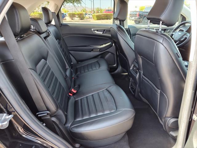 Photo of 2023 Agate Black Metallic Ford Edge