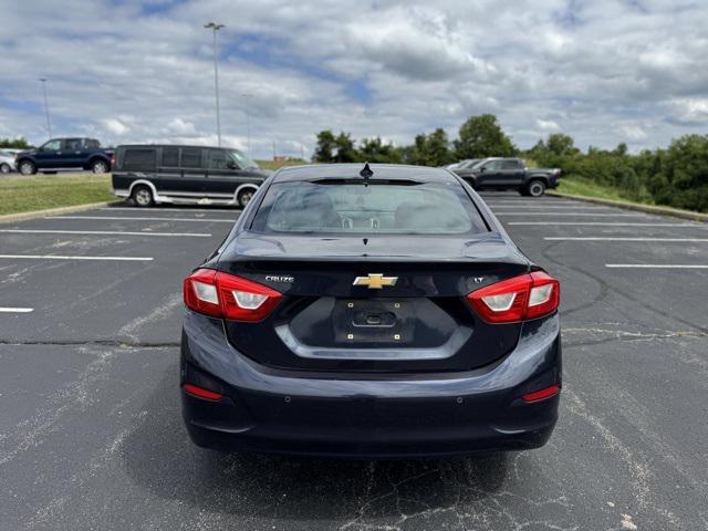 Photo of 2016 Blue Ray Metallic Chevrolet Cruze