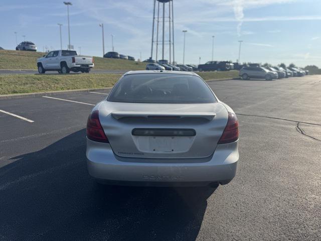 Photo of 2008 Liquid Silver Metallic Pontiac Grand Prix