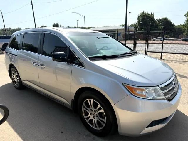 Photo of 2012 Silver Honda Odyssey