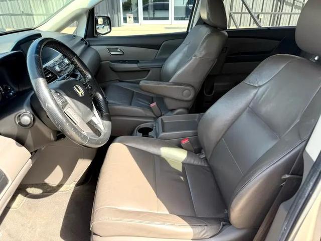 Photo of 2012 Silver Honda Odyssey