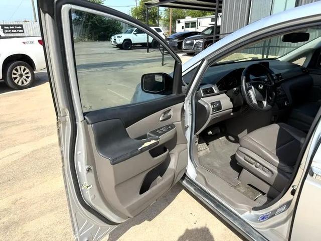 Photo of 2012 Silver Honda Odyssey