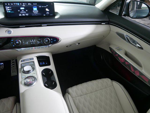 Photo of 2023 Brunswick Green Genesis GV70