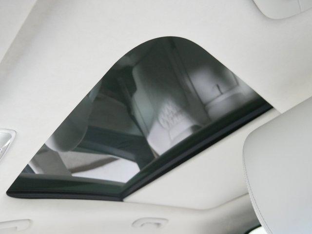 Photo of 2023 Brunswick Green Genesis GV70