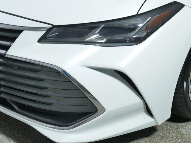 Photo of 2019 Wind Chill Pearl Toyota Avalon