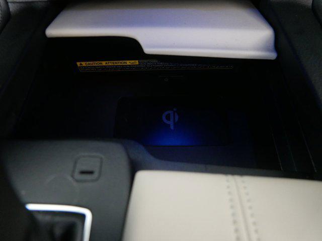 Photo of 2019 Wind Chill Pearl Toyota Avalon