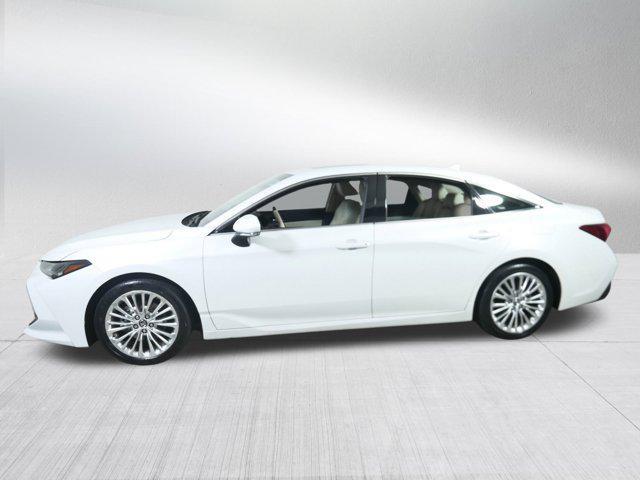 Photo of 2019 Wind Chill Pearl Toyota Avalon