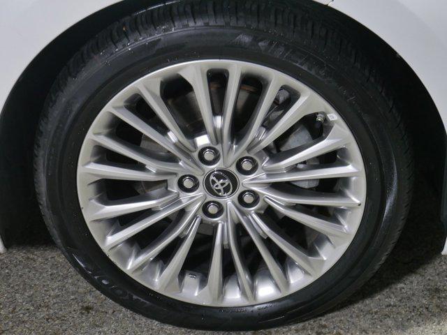 Photo of 2019 Wind Chill Pearl Toyota Avalon