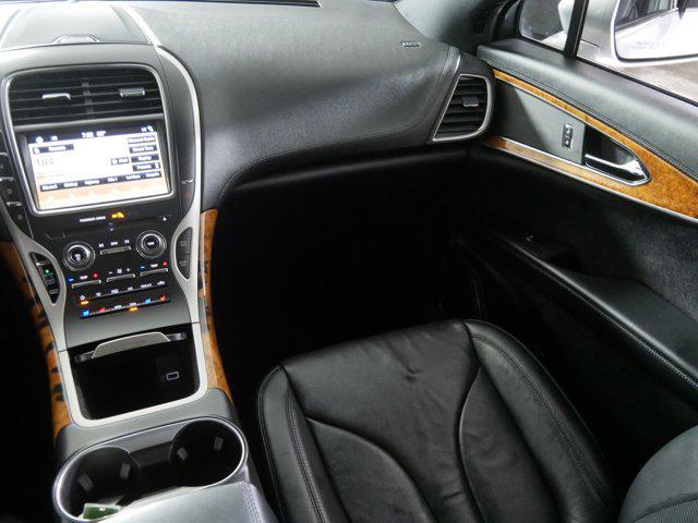 Photo of 2017 Ingot Silver Metallic Lincoln MKX