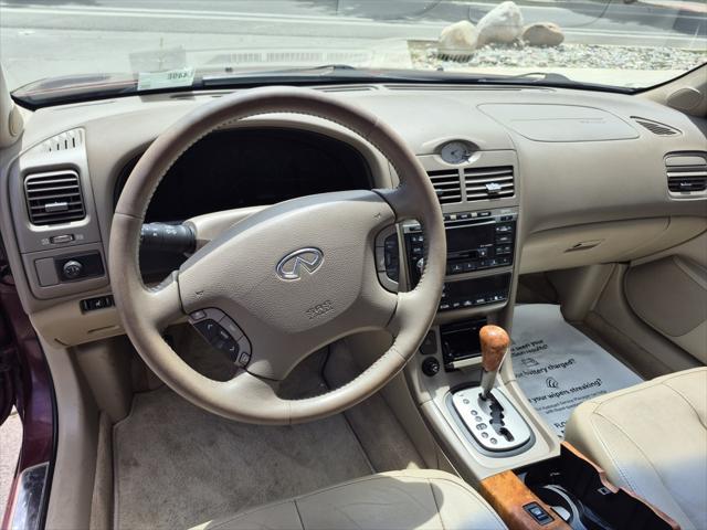 Photo of 2002 Royal Ruby INFINITI I35
