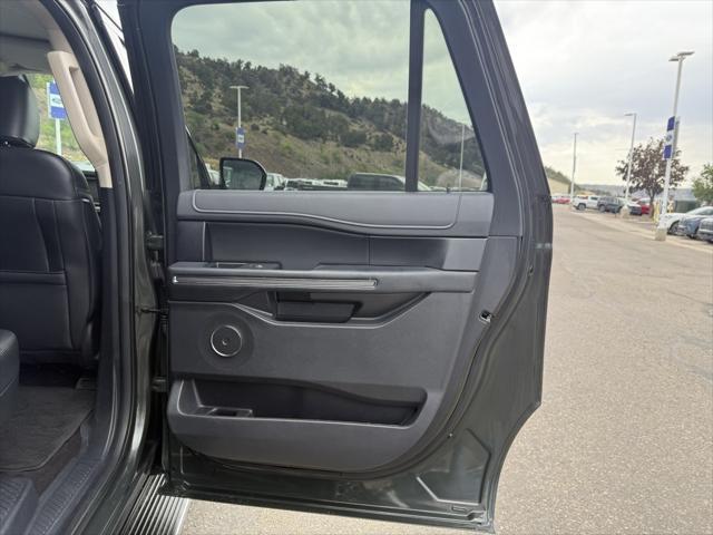 Photo of 2023 Forged Green Metallic Ford Expedition Max