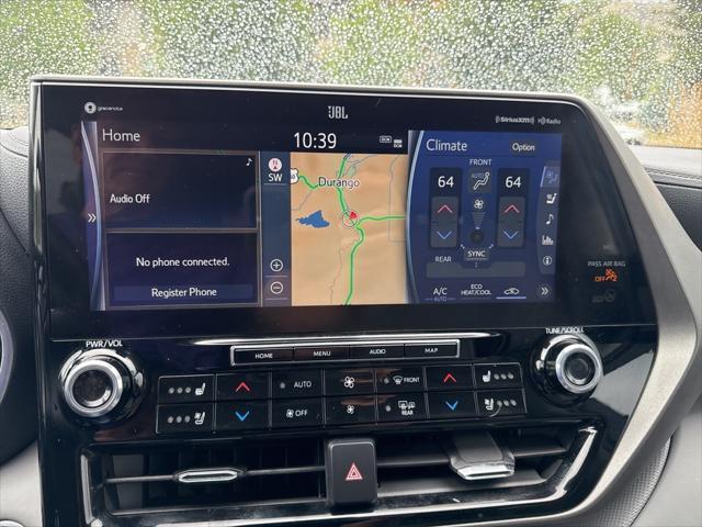 Photo of 2021 Blizzard Pearl Toyota Highlander