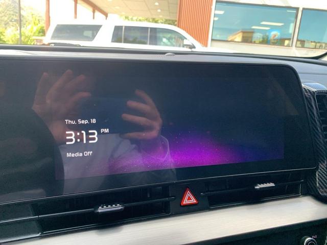 Photo of 2023 Sapphire Blue Kia Sportage