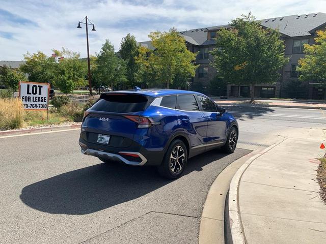 Photo of 2023 Sapphire Blue Kia Sportage
