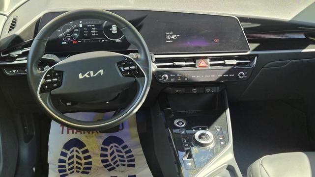 Photo of 2023 Steel Gray Kia Niro EV