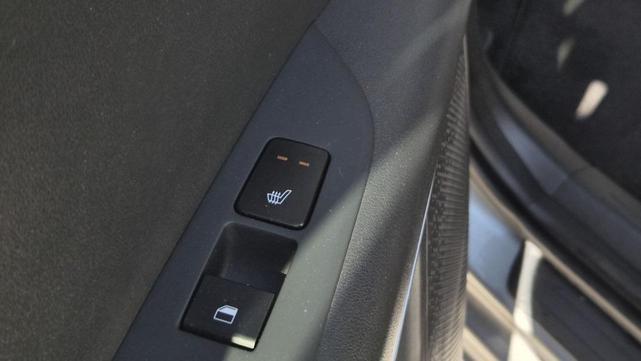 Photo of 2023 Steel Gray Kia Niro EV