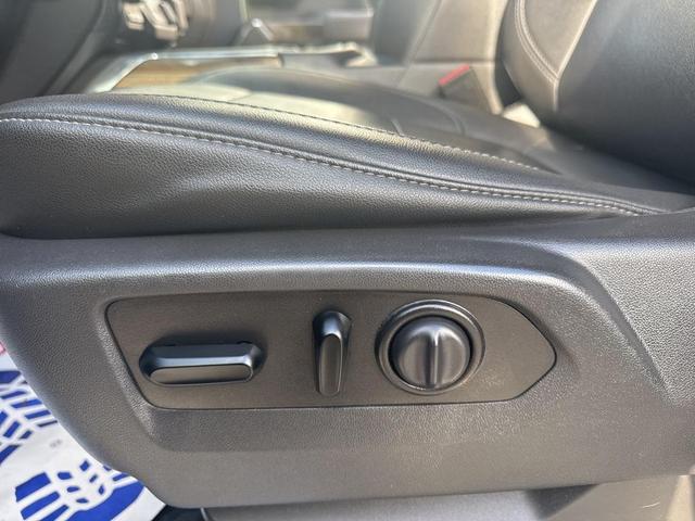 Photo of 2021 Black Chevrolet Silverado 1500