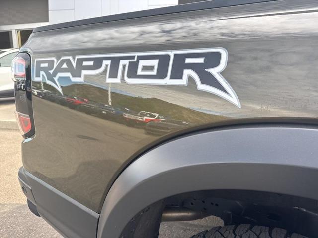 Photo of 2024 Green Metallic Ford Ranger