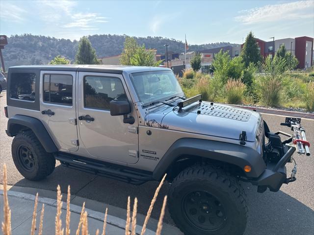 Photo of 2017 Billet Silver Metallic Clearcoat Jeep Wrangler Unlimited