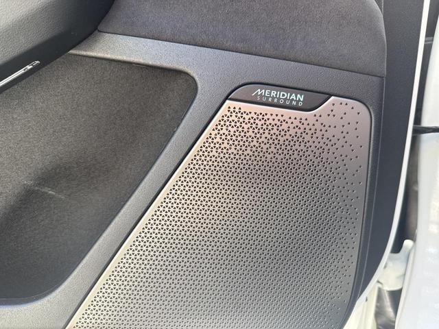Photo of 2024 Snow White Pearl Kia EV6