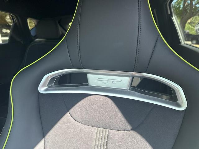 Photo of 2024 Snow White Pearl Kia EV6