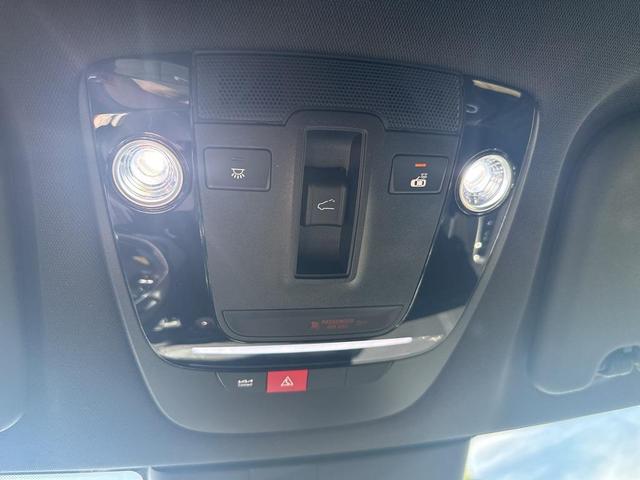 Photo of 2024 Snow White Pearl Kia EV6