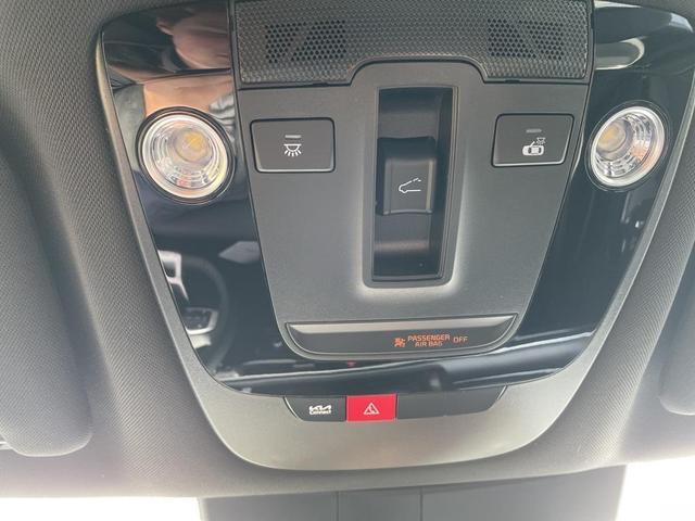 Photo of 2025 Snow White Pearl Kia K5
