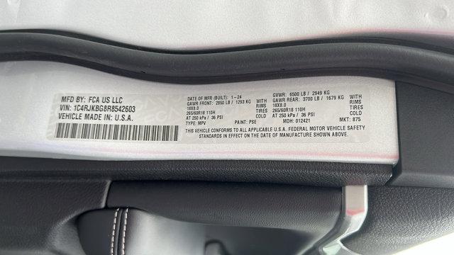 Photo of 2024 Silver Zynith Jeep Grand Cherokee L
