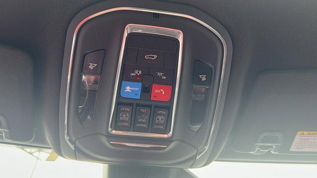 Photo of 2024 Silver Zynith Jeep Grand Cherokee L