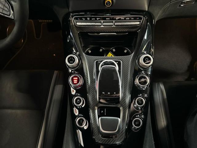 Photo of 2018 White Mercedes-Benz AMG GT