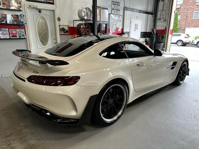 Photo of 2018 White Mercedes-Benz AMG GT