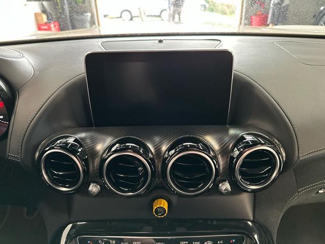 Photo of 2018 White Mercedes-Benz AMG GT