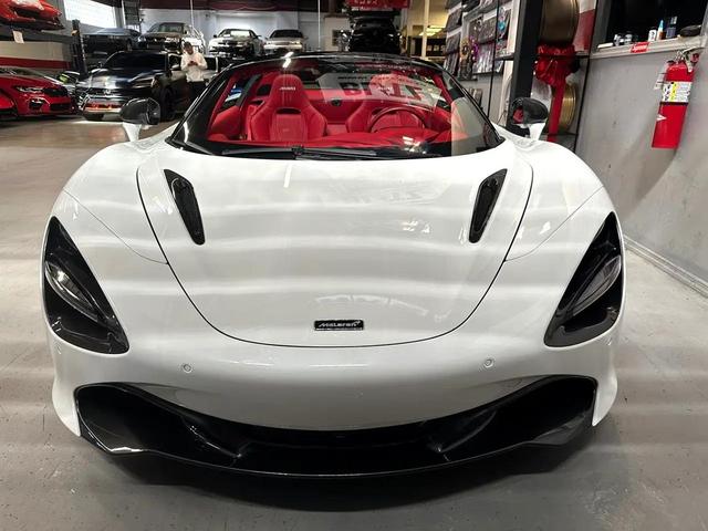 Photo of 2022 White McLaren 720S