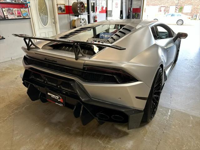 Photo of 2017 Silver Lamborghini Huracan