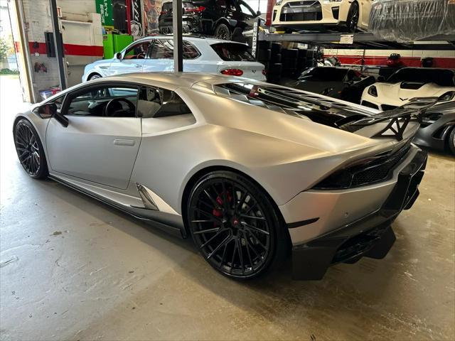 Photo of 2017 Silver Lamborghini Huracan