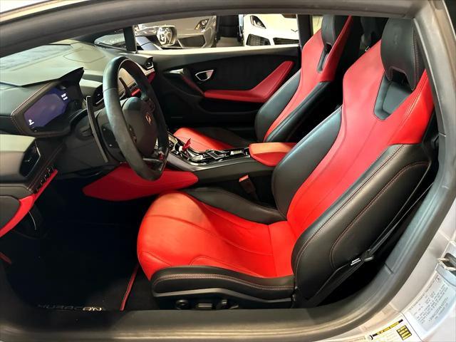 Photo of 2017 Silver Lamborghini Huracan