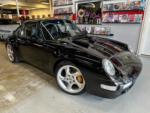 Photo of 1995 Black Porsche 911